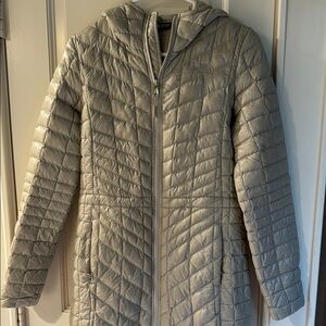 The North Face Women's Puffer Jacket - Gray